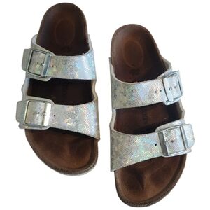 Birkenstock Arizona Vegan Kids Shiny Silver‎ Metallic Sandals Sz 34 / 3-3.5